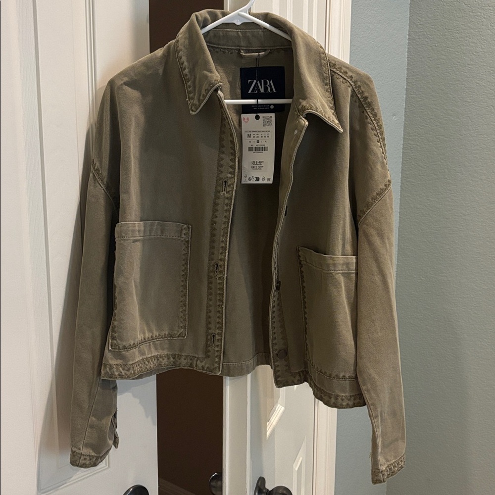 Zara NWT Khaki Green Embroidered Jacket - Size M